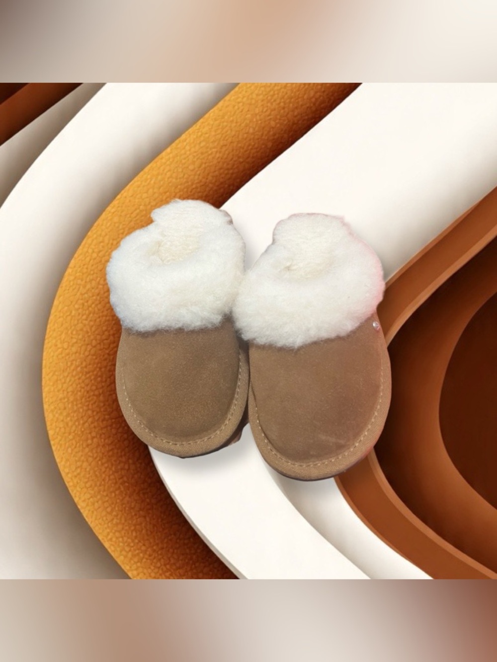 Emu Australia Slip Ons
One light toe scuff
11 little kid
Tan
RRP $80